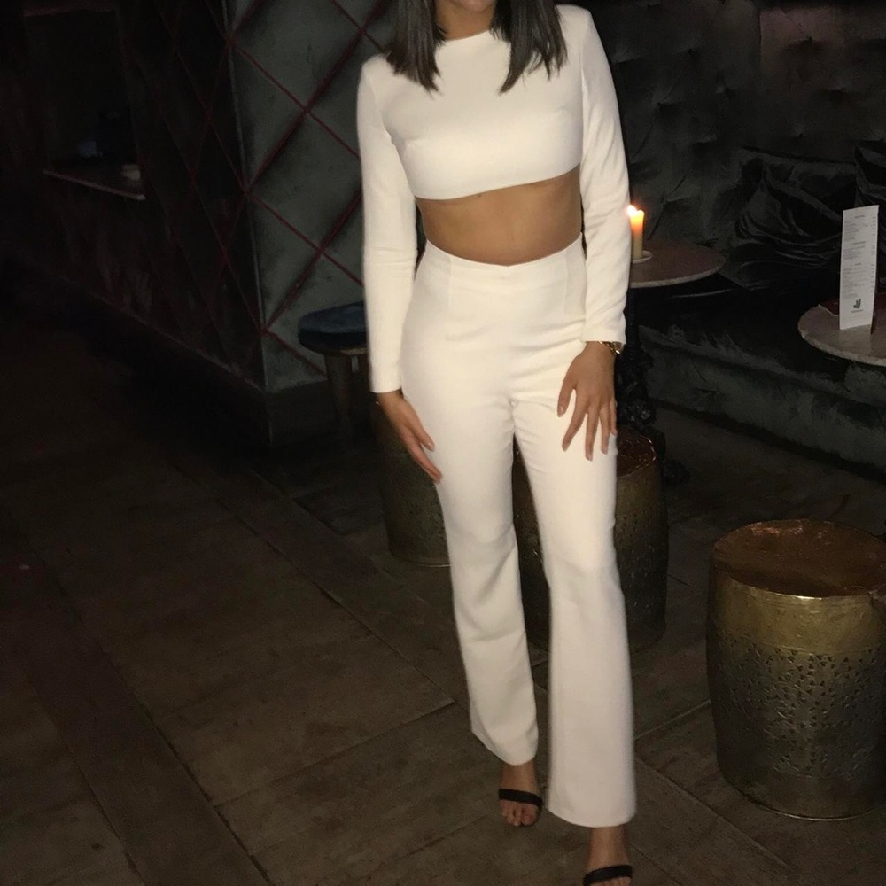 House of CB ‘Aguzin’ Crepe Cream Trousers - Picture 5 of 16